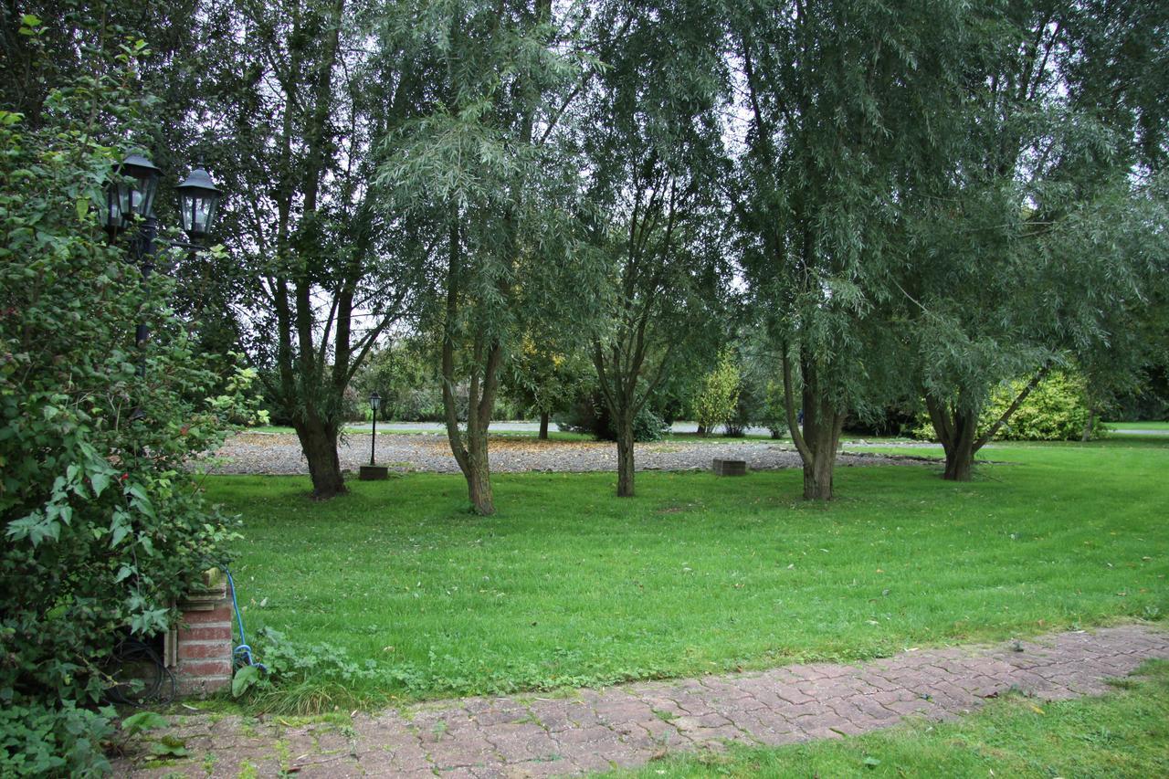 Hotel Les Charmilles De Mormal Landrecies Dış mekan fotoğraf